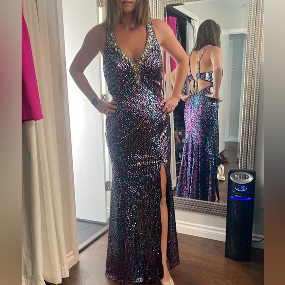 MeProm beaded, & sequined fabulous dress- new w/ tags - Picture 16 of 16